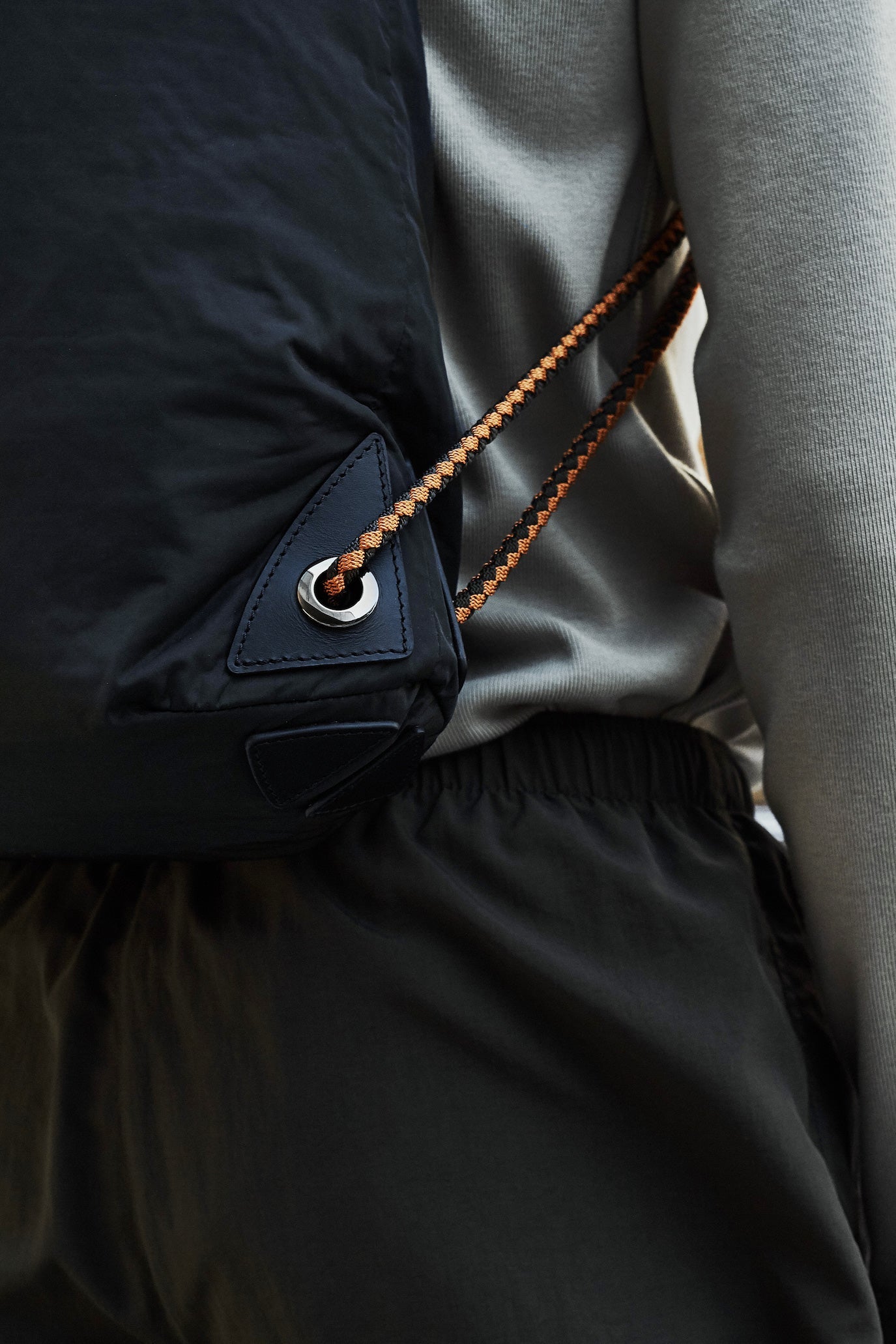 Drawstring - Beluga/Black